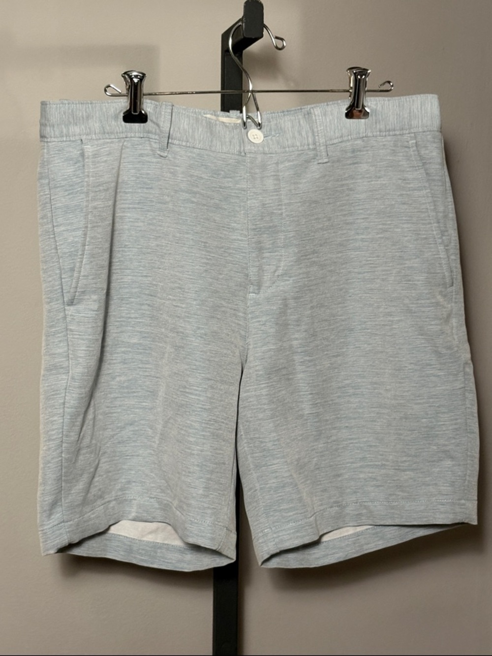 LAST CHANCE Penguin Size 32 Men's Light Heather Blue Gray Casual Shorts